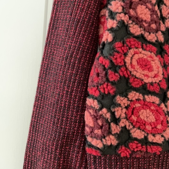 NWOT Italian Zipper Floral Sweater - Picture 4 of 6